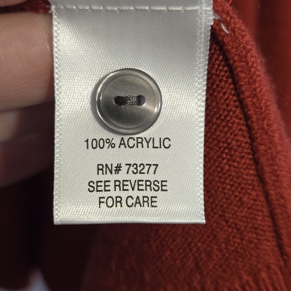 Croft & Barrow Women's Rich Red Cardigan Sweater - Size 2X - Picture 4 of 5